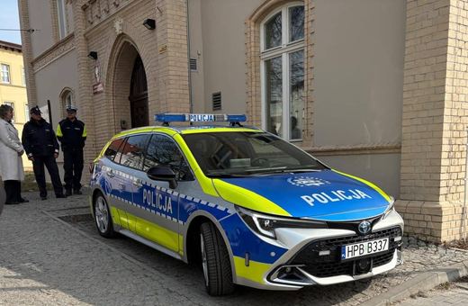 Nowy oznakowany radiowóz