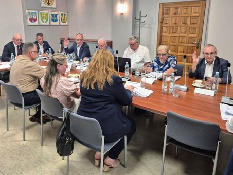 Wotum zaufania i absolutorium dla Zarządu Powiatu