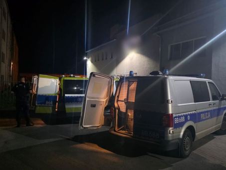 Policjanci z Komisariatu w Strzegomiu zatrzymali 42-latka podejrzanego o spowodowanie pożaru