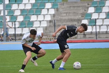 Osiem goli w starciu czwartoligowca