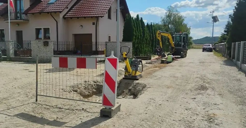 N Przebudowa drogi wraz z budową kanalizacji deszczowej