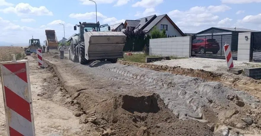 Trwa przebudowa drogi dojazdowej