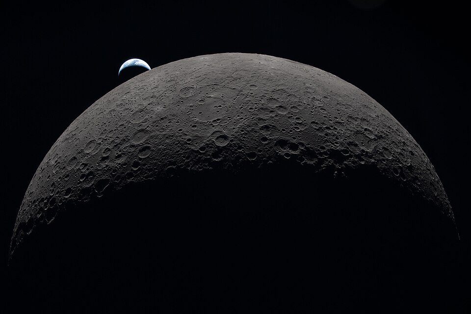 fot. NASA / Public domain (zdjęcie wykonane przez załogę Artemis II, 6 kwietnia 2026 r.).