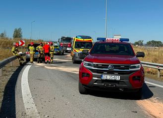 Wypadek na ekspresówce, kierująca w szpitalu, droga zablokowana!