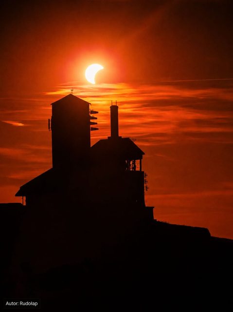 Tak fotografowano zaćmienie Słońca nad Karkonoszami. Pięć niezwykłych historii i zdjęć