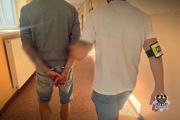 Upodobał sobie głównie katalizatory. Wpadł już w ręce policji
