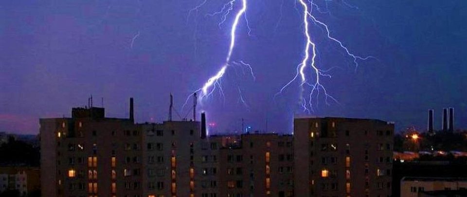 Kolejny alert, uwaga - spodziewane burze!