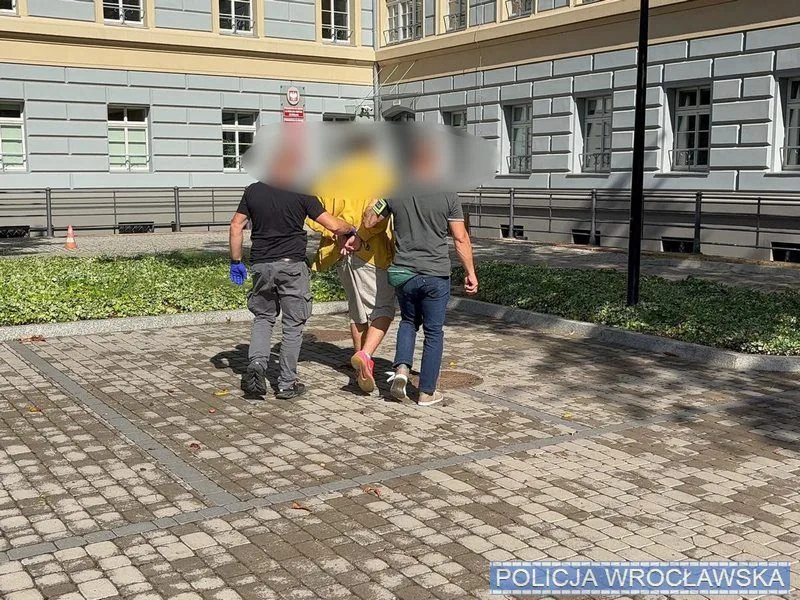 19-latek zatrzymany w sprawie czynów seksualnych. Pokrzywdzone miały poniżej 10 lat!