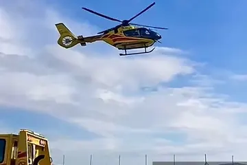 Karambol na autostradzie. Wylądował śm igłowiec LPR